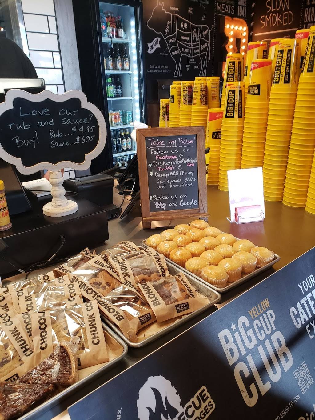 Dickeys Barbecue Pit | restaurant | 26761 Portola Pkwy, Foothill Ranch, CA 92610, USA | 9494703649 OR +1 949-470-3649