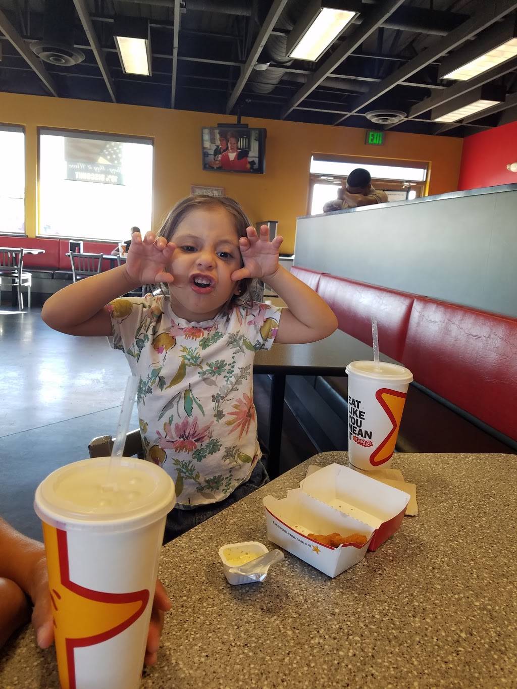 Carls Jr. | restaurant | 4311 W Camelback Rd, Phoenix, AZ 85031, USA | 6232451041 OR +1 623-245-1041