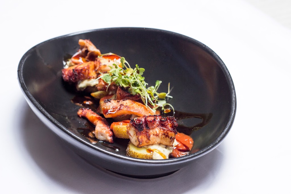 White Russian | restaurant | 3585 NE 207th St C-1, Aventura, FL 33180, USA | 6578779090 OR +1 657-877-9090