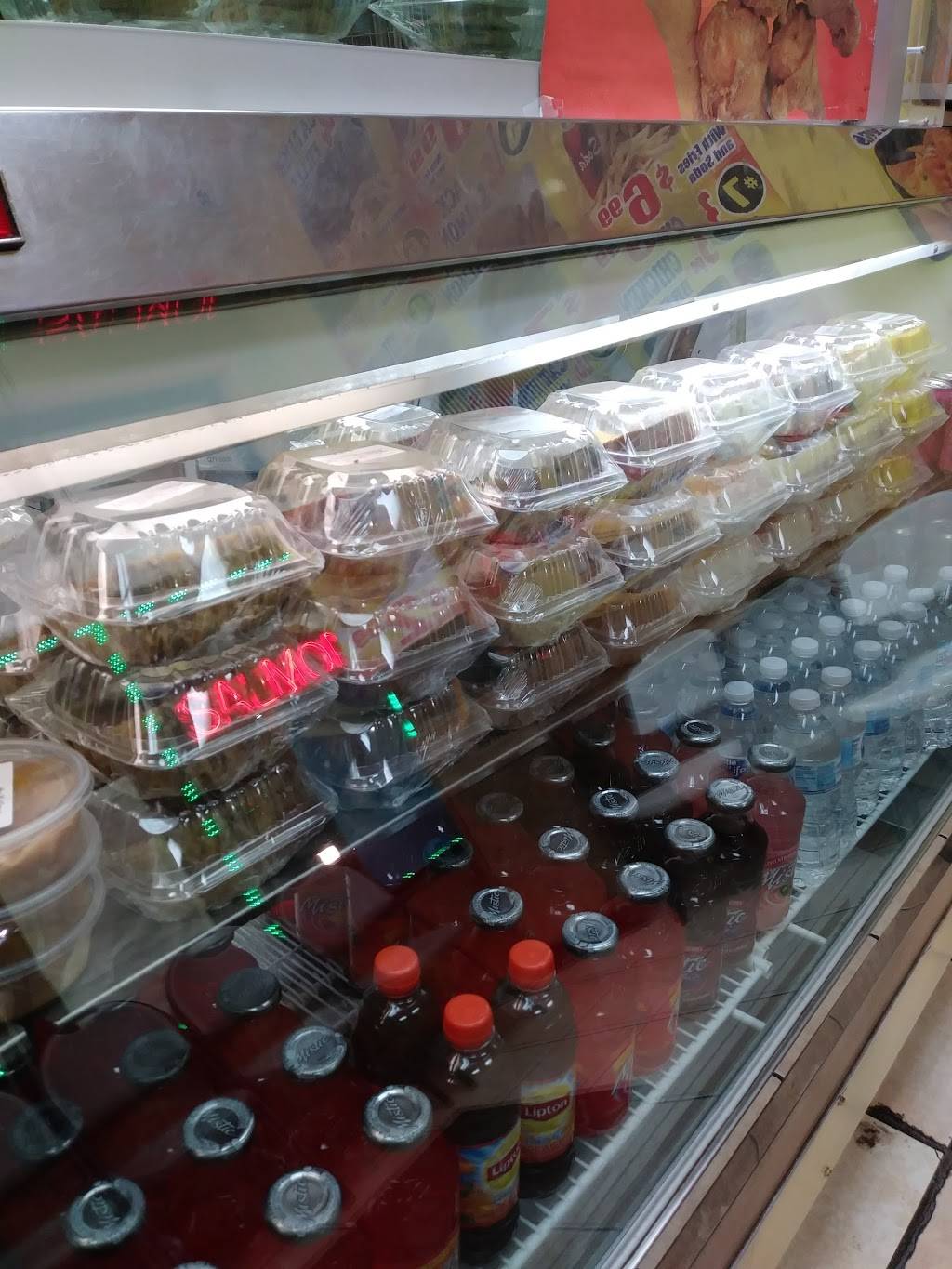 Sharks Fish and Chicken | restaurant | 1 State St, Calumet City, IL 60409, USA | 7088622220 OR +1 708-862-2220