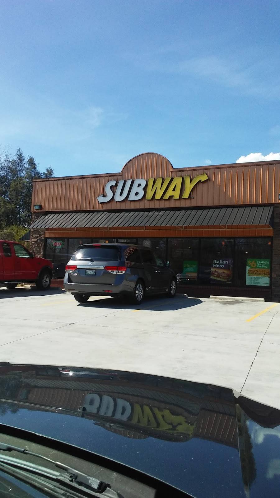 Subway | restaurant | 420 Main St W, Mt Carmel, TN 37645, USA | 4233571900 OR +1 423-357-1900