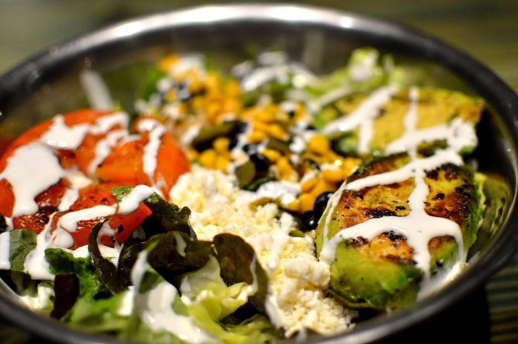 Snappy Salads | restaurant | 5930 W Park Blvd, Plano, TX 75093, USA | 9722677627 OR +1 972-267-7627