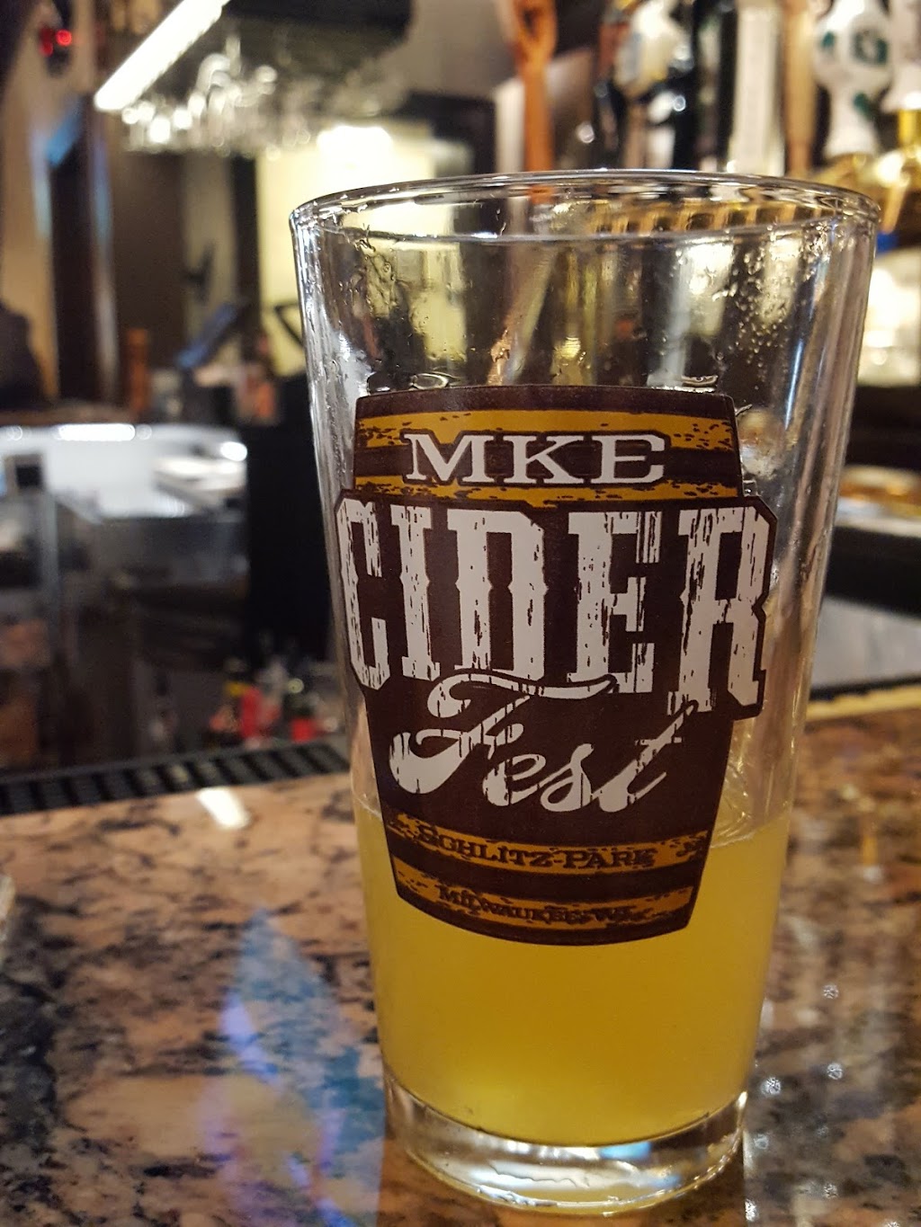 The Brown Bottle | restaurant | 221 W Galena St, Milwaukee, WI 53212, USA | 4148376042 OR +1 414-837-6042