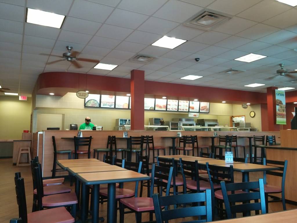 Subway | restaurant | 1400 W State St Q, West Lafayette, IN 47906, USA | 7657437827 OR +1 765-743-7827