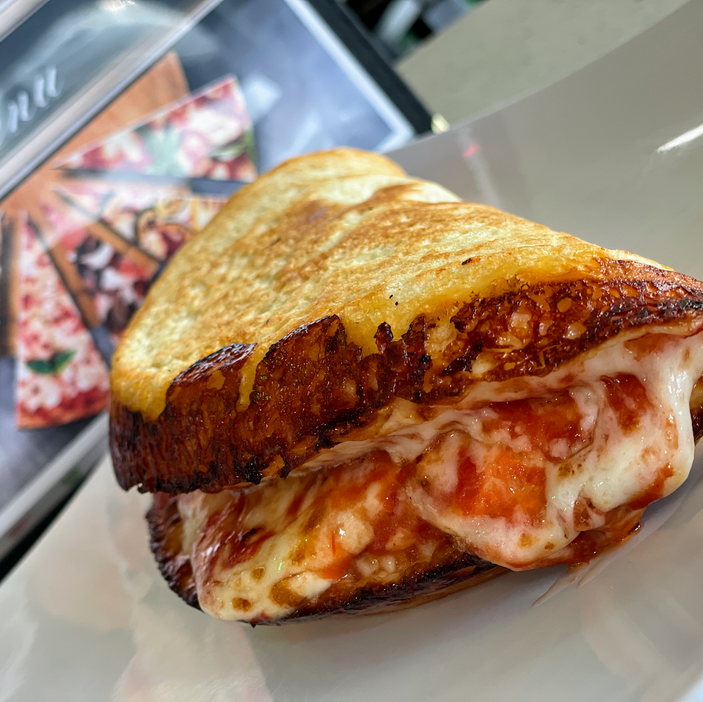 Farandula Pizzeria Kendall | restaurant | 5791 SW 137th Ave, Miami, FL 33183, USA | 7867708212 OR +1 786-770-8212