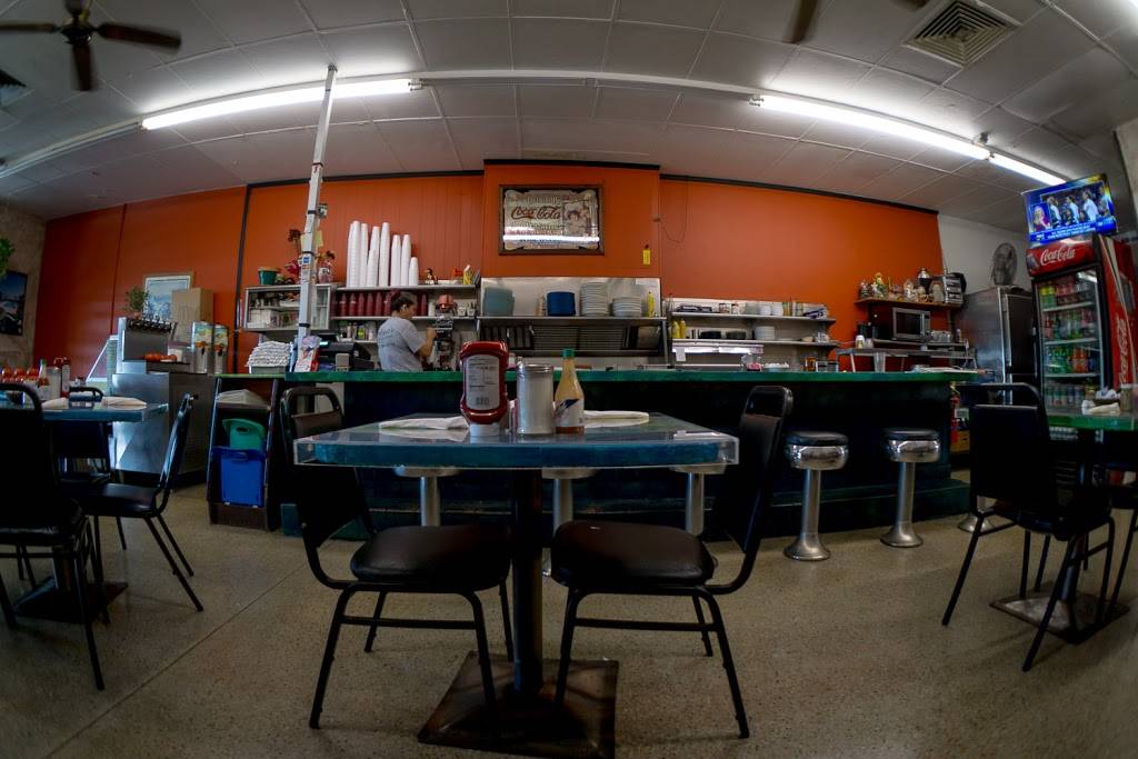 Annas Restaurant | restaurant | 3410 W Baker St, Plant City, FL 33563, USA | 8137546215 OR +1 813-754-6215