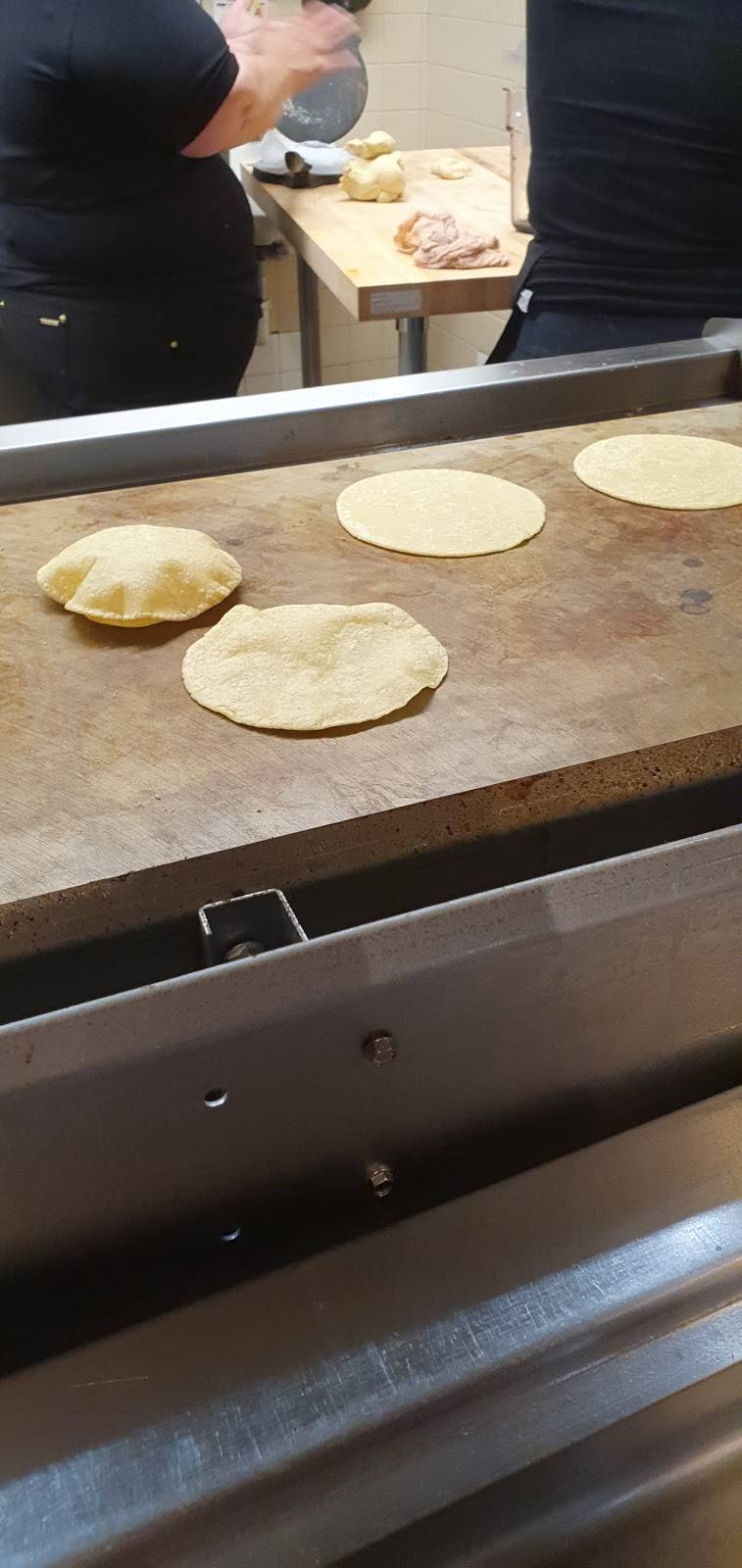 Amanecer Mexicano | restaurant | 2418 E Michigan Ave, Lansing, MI 48912, USA | 5175744461 OR +1 517-574-4461