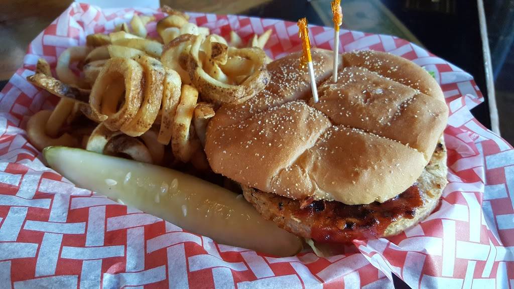 Madison Bear Garden | restaurant | 316 W 2nd St, Chico, CA 95928, USA | 5308911639 OR +1 530-891-1639