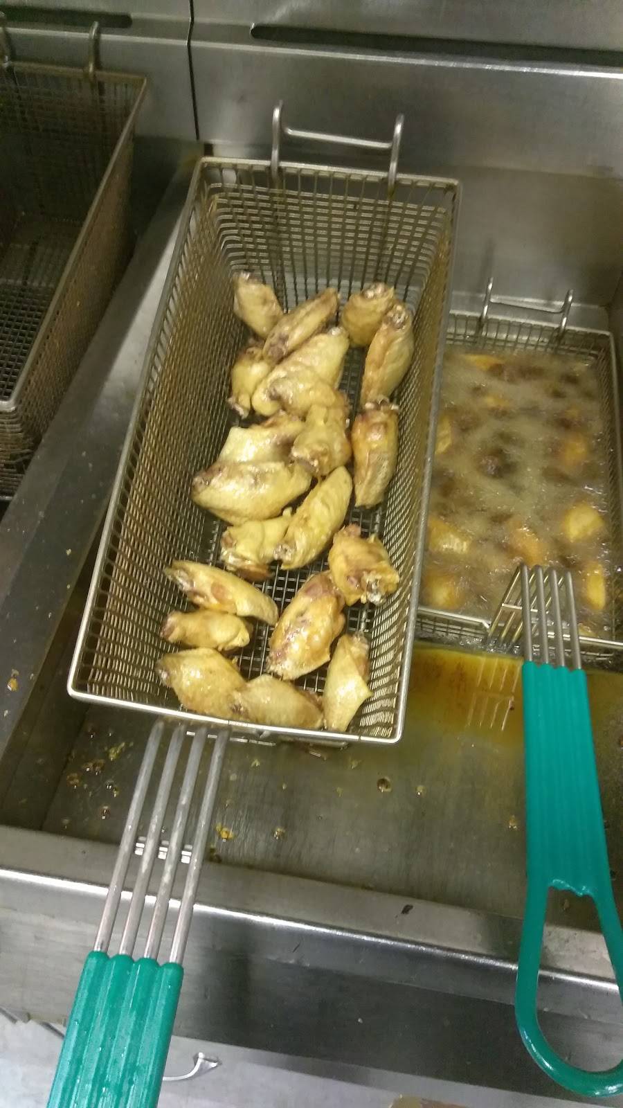 Chicken Holiday | restaurant | 1066 White Horse Ave, Hamilton Township, NJ 08610, USA | 6095854855 OR +1 609-585-4855