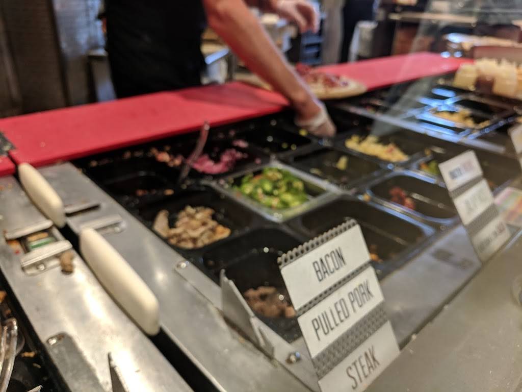 PYROs Fire Fresh Pizza | restaurant | 1320 McFarland Blvd E #270, Tuscaloosa, AL 35404, USA | 2052487343 OR +1 205-248-7343