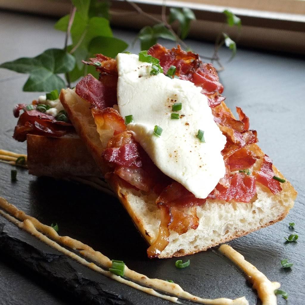 Le Maizonneuve | restaurant | 4641 Rue Sainte-Catherine E, Montréal, QC H1V 1Z1, Canada | 5145548905 OR +1 514-554-8905