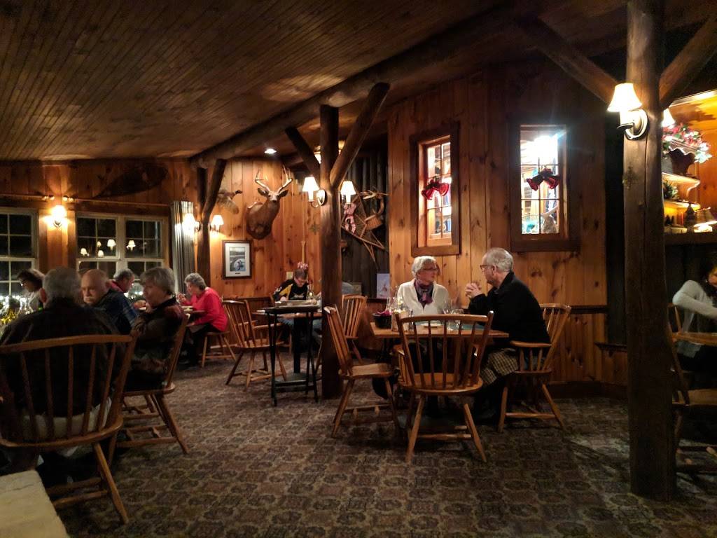 Rainbow Grille & Tavern | restaurant | 609 Beach Rd, Pittsburg, NH 03592, USA | 6035389556 OR +1 603-538-9556