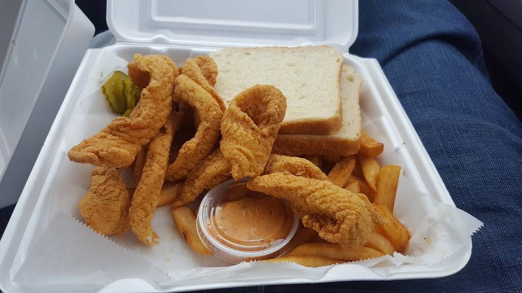 Whiskers Fish and Burgers | meal takeaway | 1702 Singleton Blvd, Dallas, TX 75212, USA | 2149393474 OR +1 214-939-3474