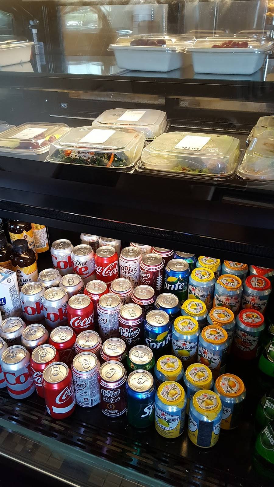 Blend | restaurant | 875 Bordeaux Way, Napa, CA 94558, USA | 7072513033 OR +1 707-251-3033