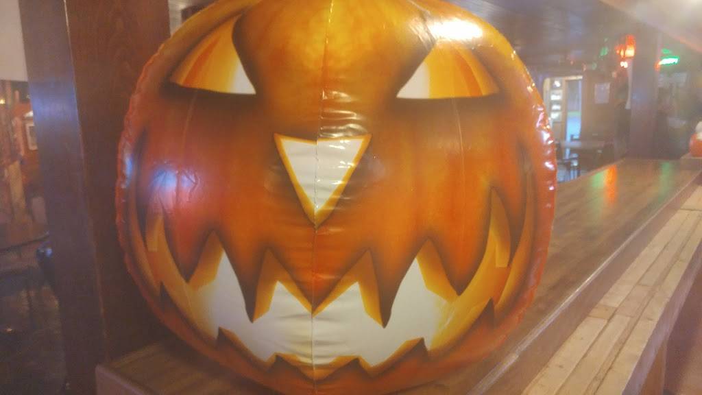 Oasis Bar & Grill | restaurant | 1811 S Burlington Dr, Muncie, IN 47302, USA | 7652828326 OR +1 765-282-8326