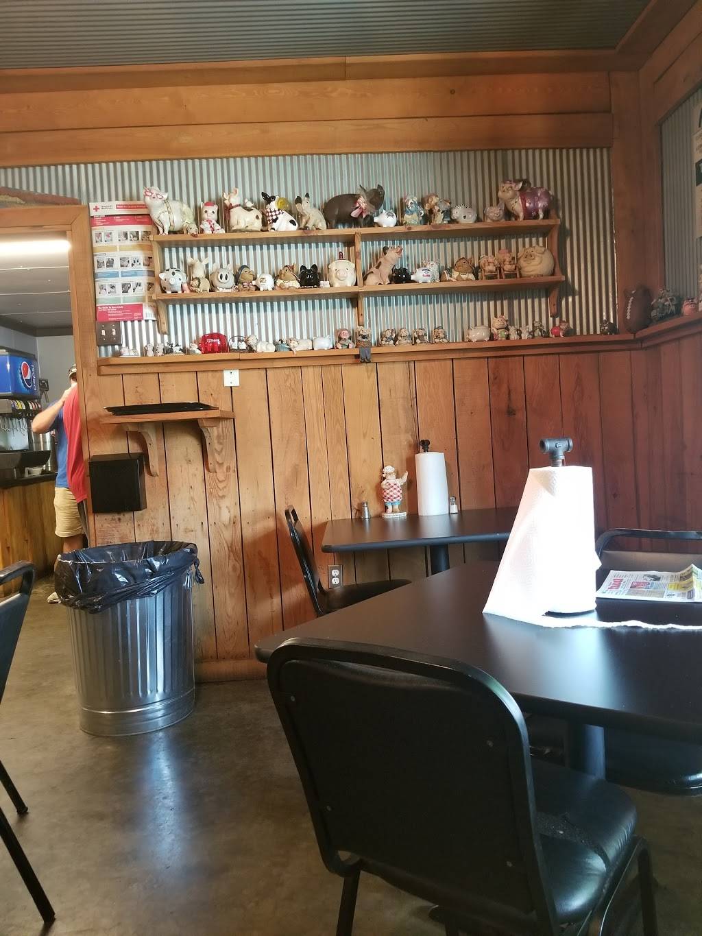 WildFire BBQ & Grill | restaurant | 105 State St, Franklin, KY 42134, USA | 2705865227 OR +1 270-586-5227