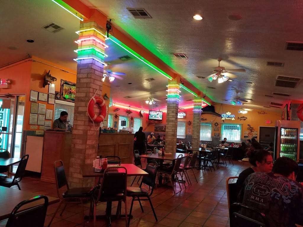 Ostioneria 7 Mares Seafood | restaurant | 1724 Wirt Rd, Houston, TX 77055, USA | 7139561220 OR +1 713-956-1220