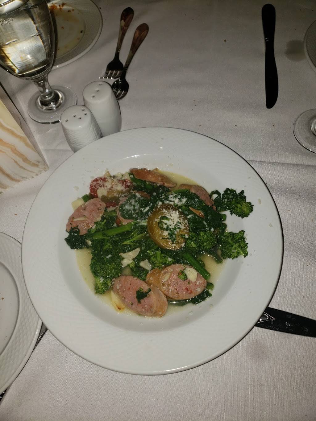 Stella D’oro | restaurant | 109 College St, Middletown, CT 06457, USA | 8607887089 OR +1 860-788-7089