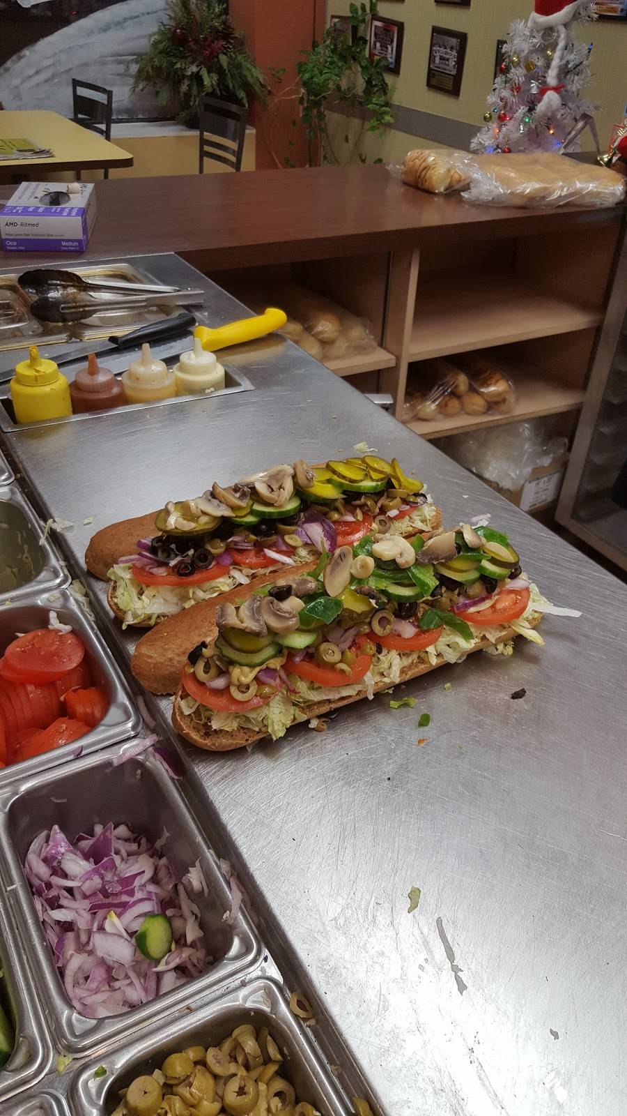 Mr.Sub | restaurant | 24018 Woodbine Ave, Keswick, ON L4P 3E9, Canada | 9054760665 OR +1 905-476-0665
