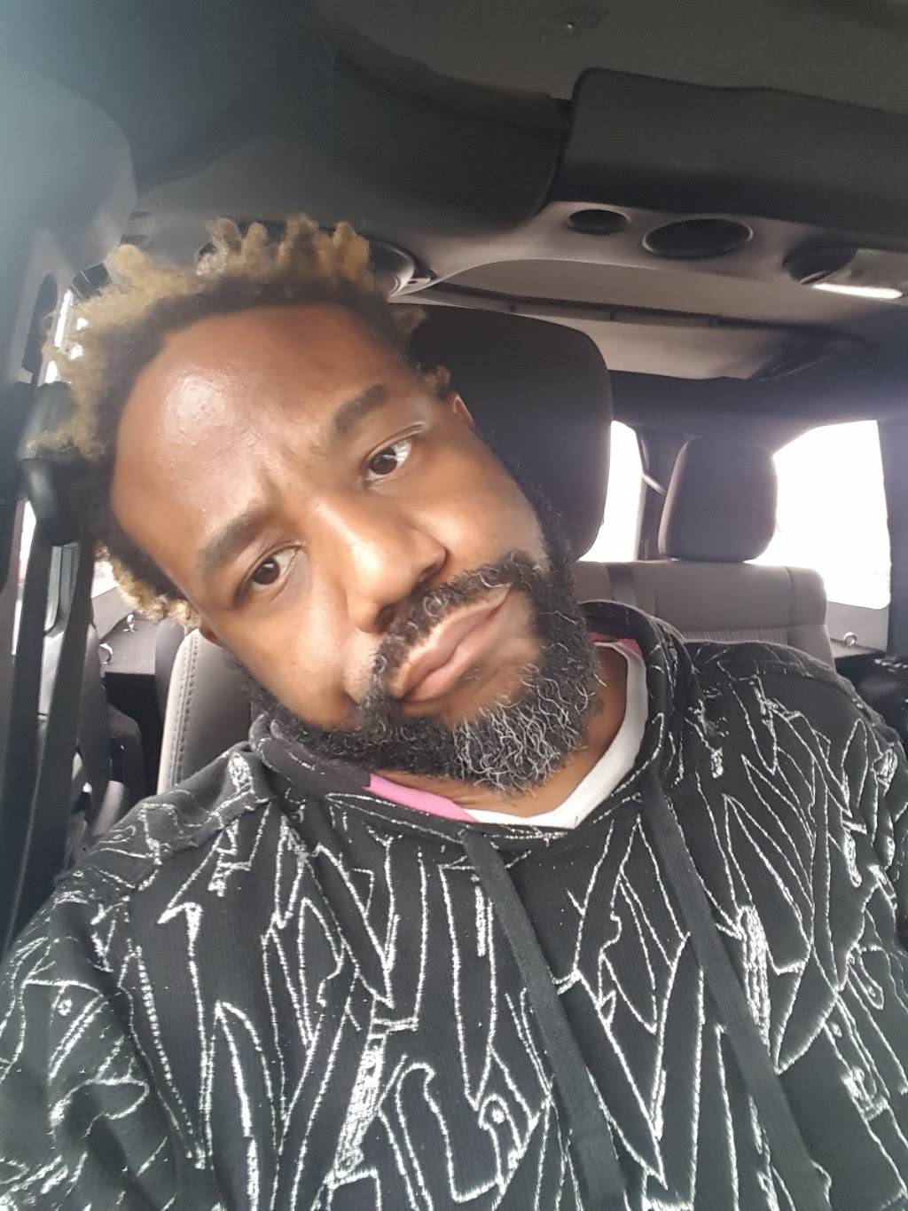 Wing Heaven District Heights | restaurant | 5805 Silver Hill Rd, District Heights, MD 20747, USA | 3015681111 OR +1 301-568-1111