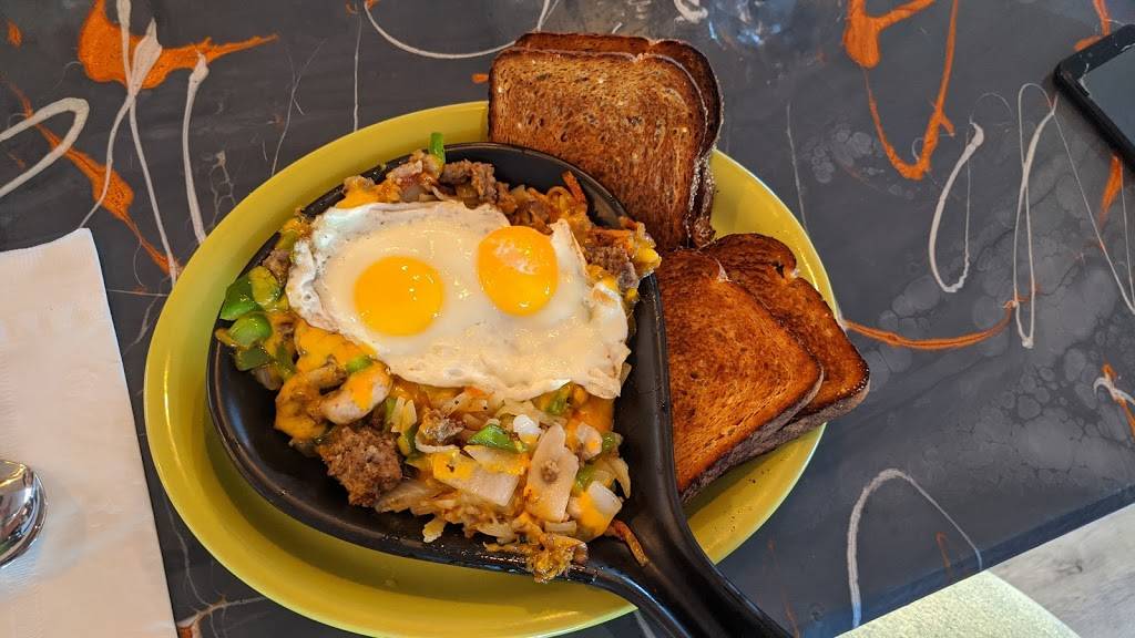 Moose and Stellas | restaurant | 212-298 M-66, Kalkaska, MI 49646, USA | 2312589778 OR +1 231-258-9778