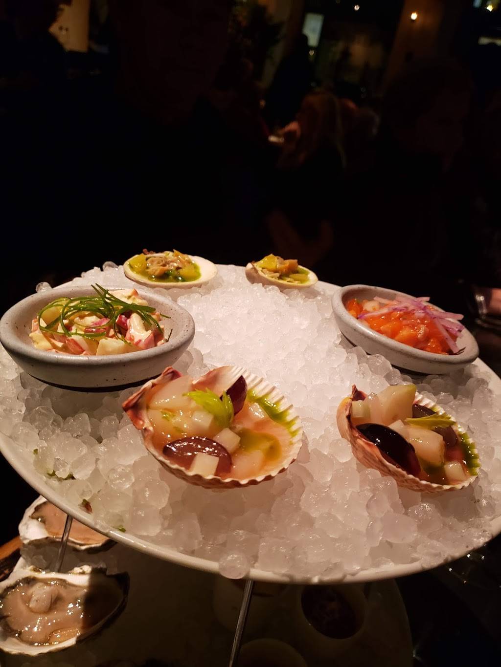 Gramercy Tavern | restaurant | 42 E 20th St, New York, NY 10003, USA | 2124770777 OR +1 212-477-0777