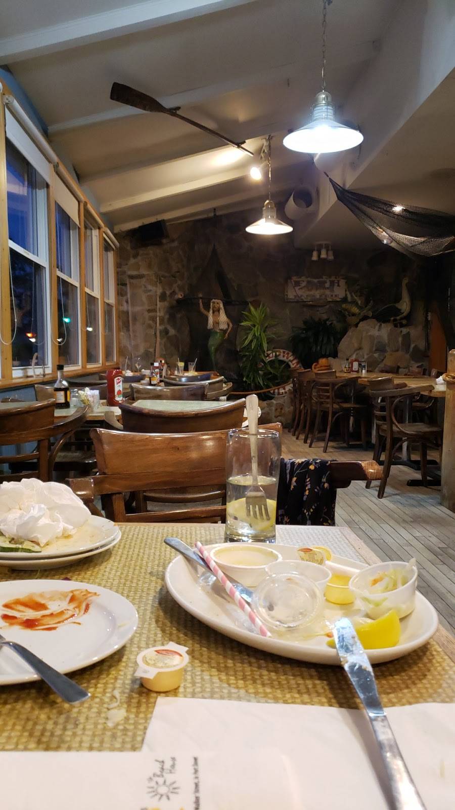 Fishermans Catch Bar & Restaurant | restaurant | 18 Walker St, Port Dover, ON N0A 1N0, Canada | 5195831801 OR +1 519-583-1801