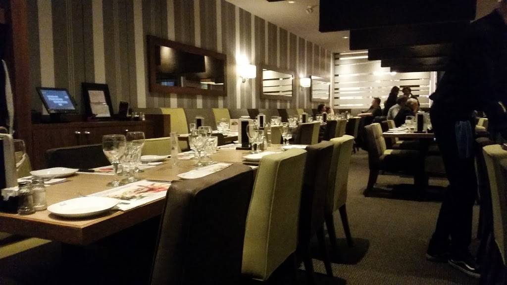 Restaurant Au Vieux Duluth | restaurant | 3260 Avenue Cusson, Saint-Hyacinthe, QC J2S 8N9, Canada | 4507783017 OR +1 450-778-3017