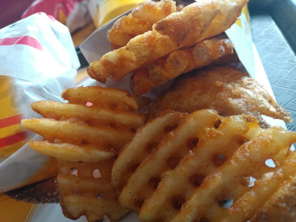 Carls Jr. | restaurant | 4140 Clydesdale Pkwy, Loveland, CO 80538, USA | 9706635306 OR +1 970-663-5306