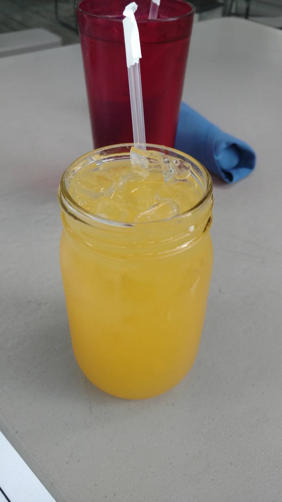 Island View Waterfront Cafe | restaurant | 2542 Island View Rd, Essex, MD 21221, USA | 4106879799 OR +1 410-687-9799