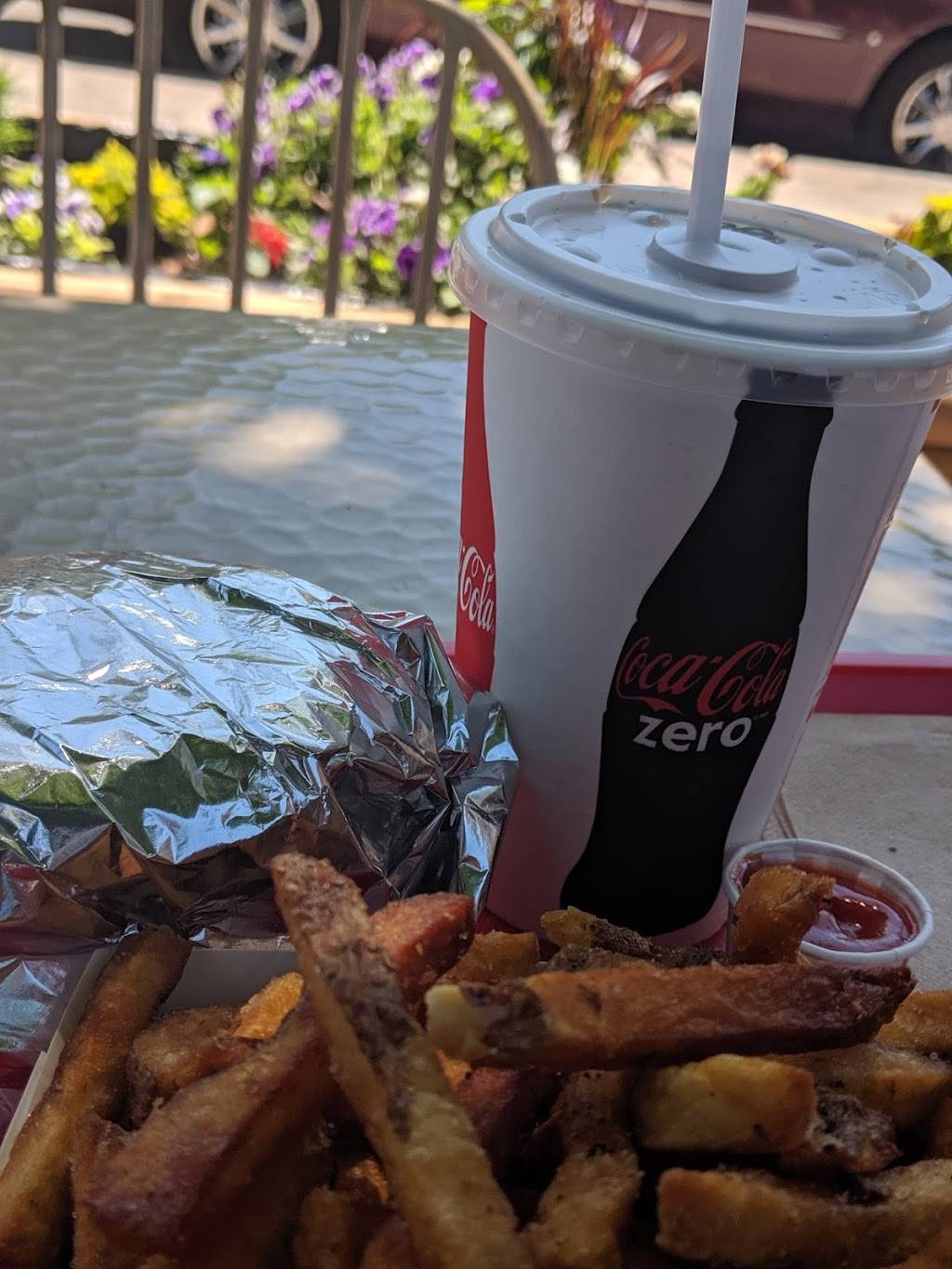 The Cheryl Ann | restaurant | 71 Main St W, Grand Bend, ON N0M 1T0, Canada | 5192388519 OR +1 519-238-8519