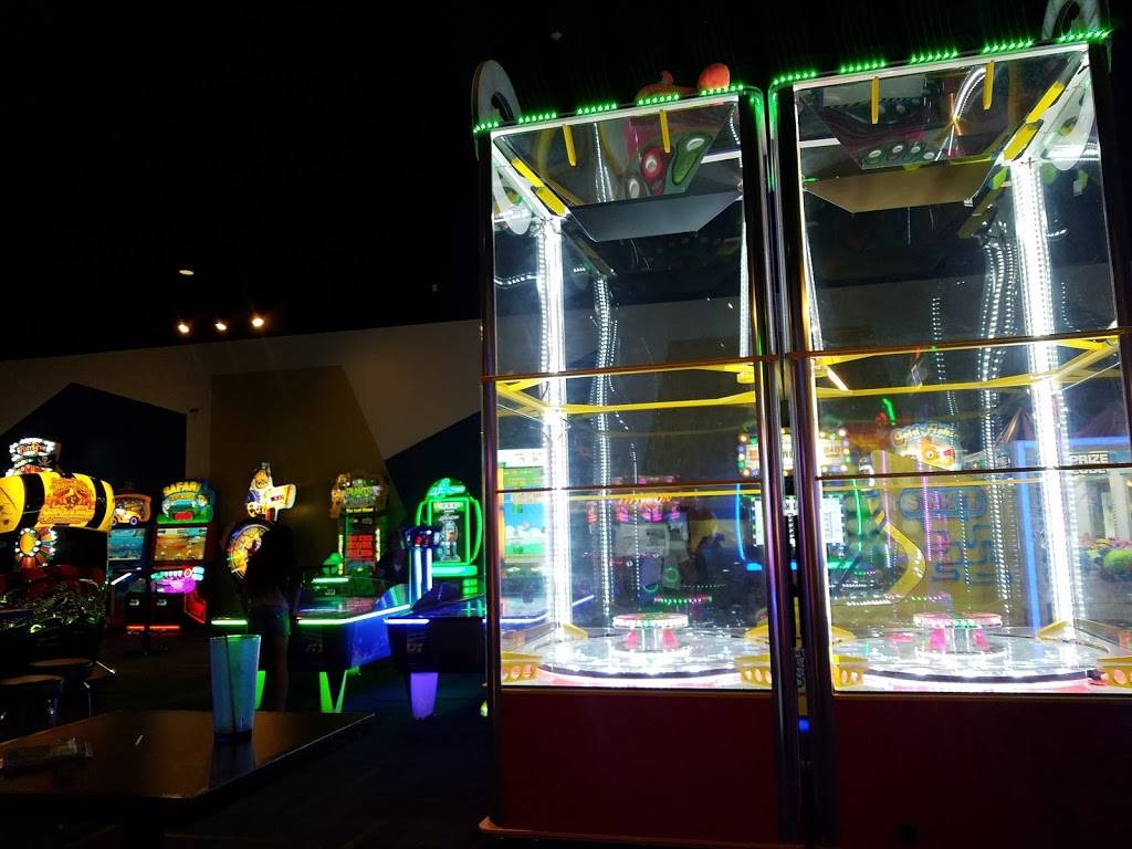 Spare Time Texas | restaurant | 1724 Farm to Market 685, Pflugerville, TX 78660, USA | 5126471700 OR +1 512-647-1700