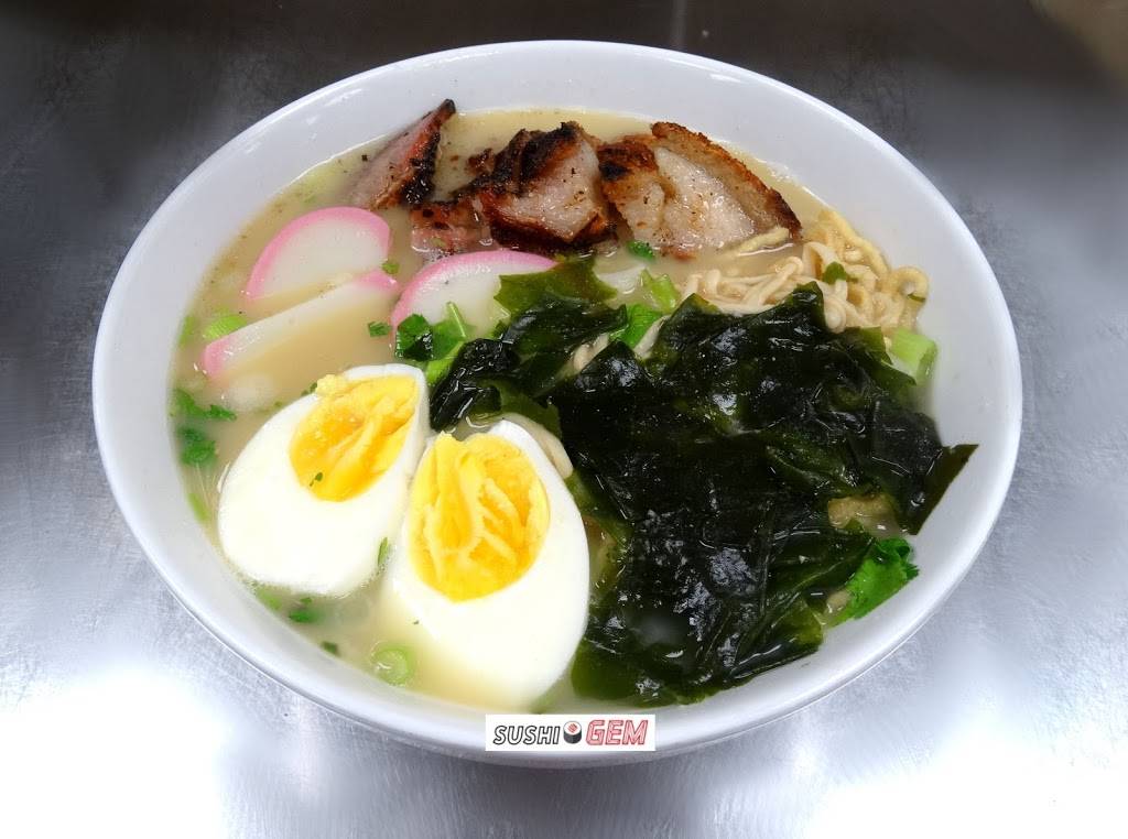 Sushi Gem Asian Bistro | restaurant | 17230 US-17 #124, Hampstead, NC 28443, USA | 9108211285 OR +1 910-821-1285