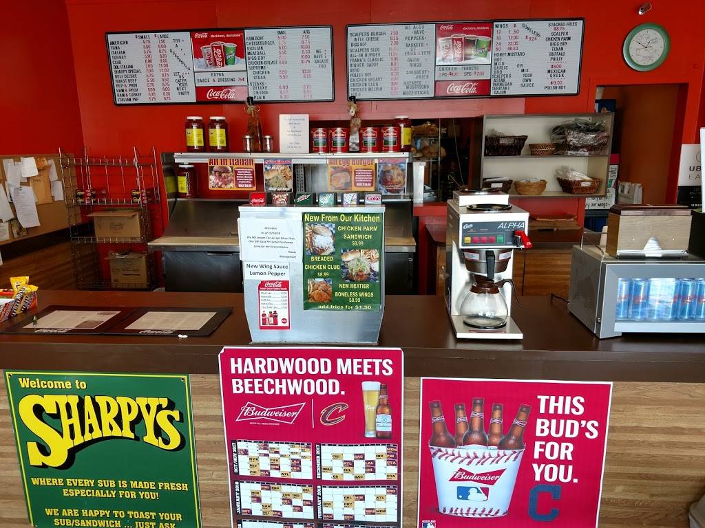 Sharpys of Lyndhurst | restaurant | 5720 Mayfield Rd, Cleveland, OH 44124, USA | 4404612323 OR +1 440-461-2323