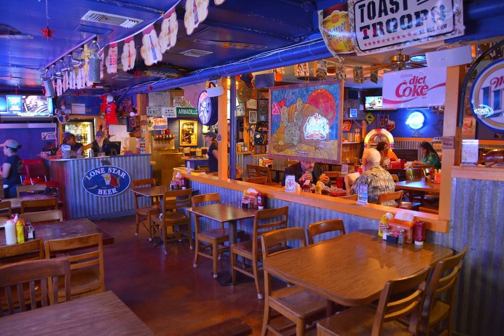 Armadillos Texas Style Burgers | restaurant | 4451, 1423 McCullough Ave, San Antonio, TX 78212, USA | 2102267556 OR +1 210-226-7556