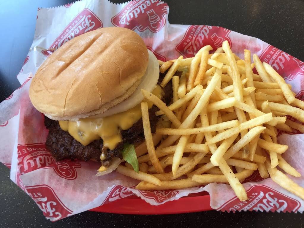Freddys Frozen Custard & Steakburgers | restaurant | 4929 W Bell Rd, Glendale, AZ 85308, USA | 6028432663 OR +1 602-843-2663