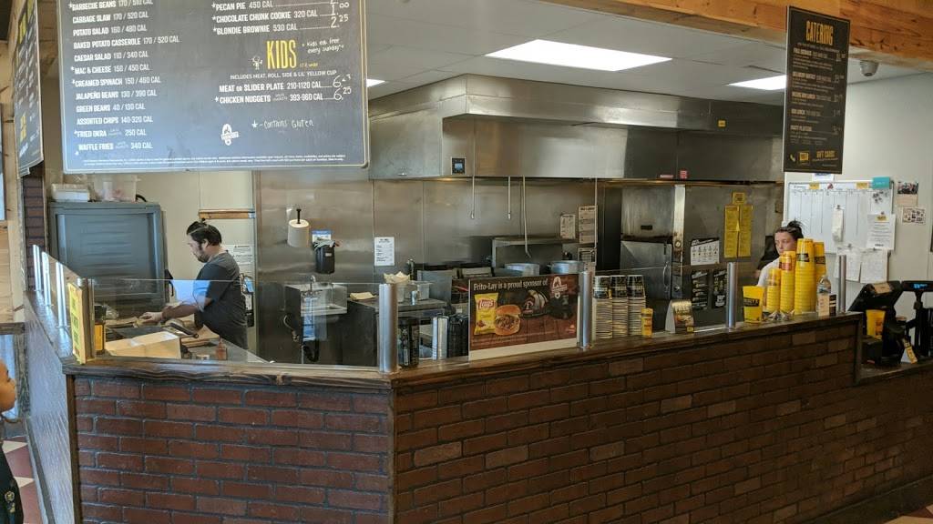 Dickeys Barbecue Pit | restaurant | 18742 Soledad Canyon Rd, Santa Clarita, CA 91351, USA | 6612510840 OR +1 661-251-0840