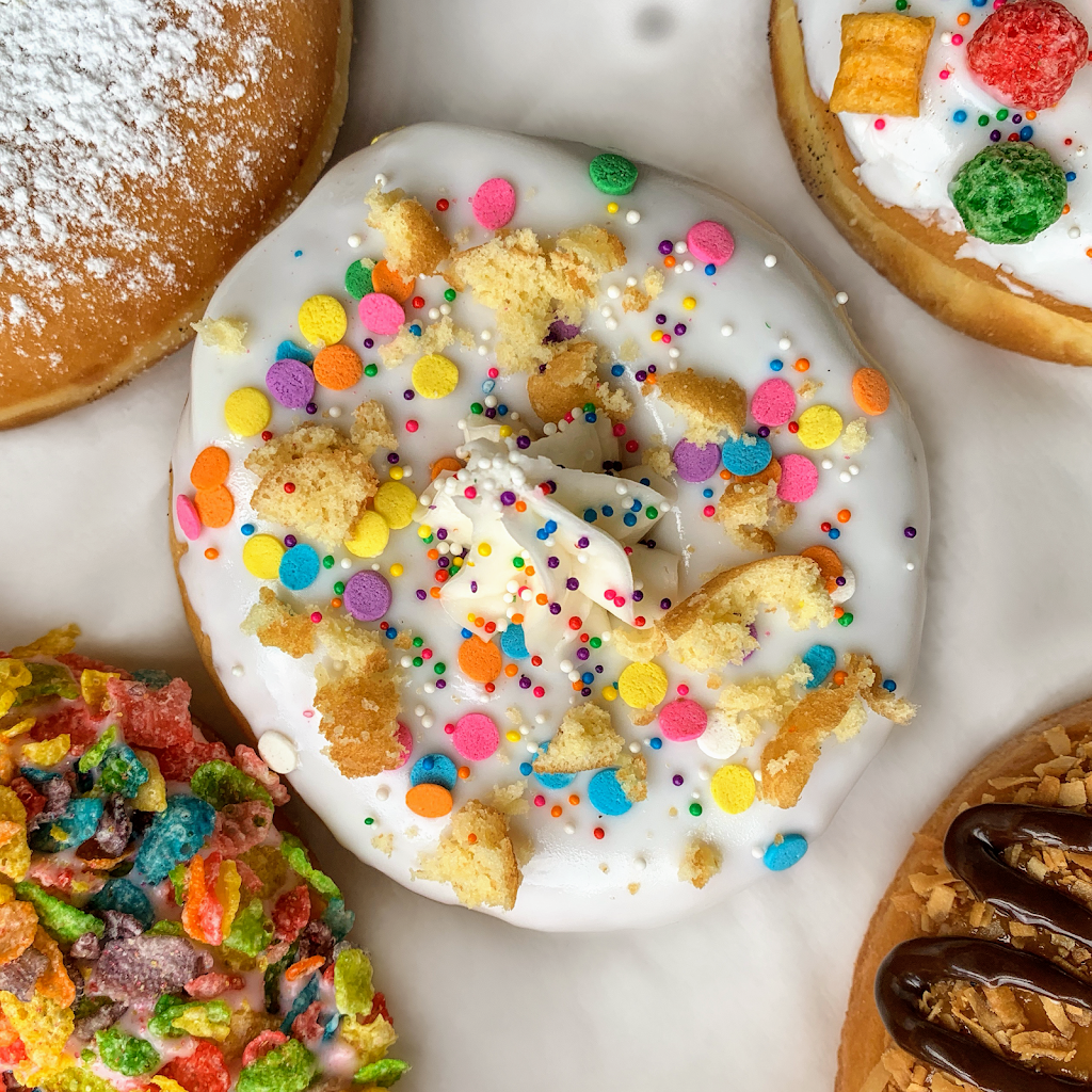 Yonutz Gourmet Donuts & Ice Cream | bakery | 121 NW 136th Ave, Sunrise, FL 33325, USA | 9548461115 OR +1 954-846-1115