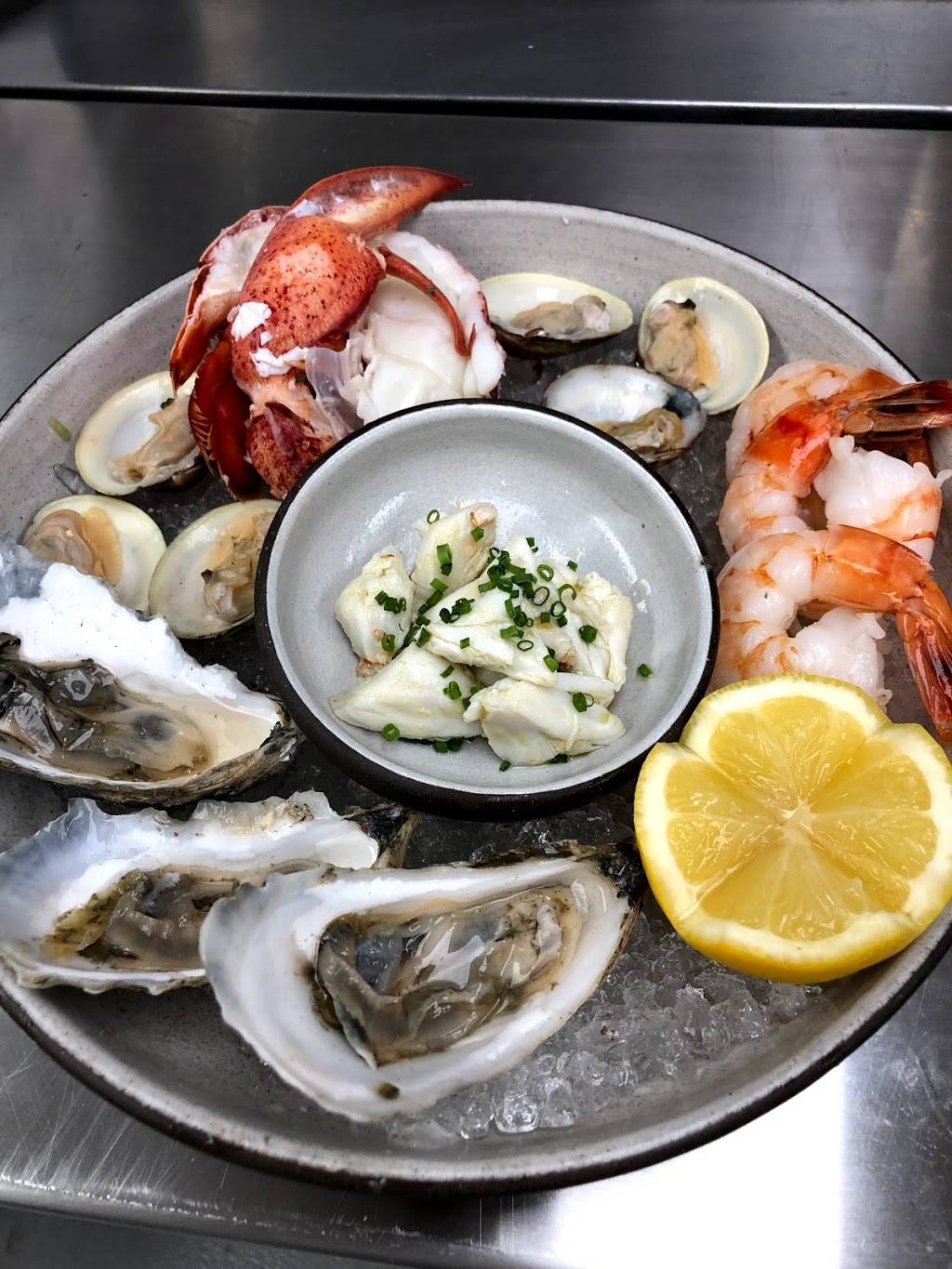 Canoe Club | restaurant | 89 Myrtle View St, Bluffton, SC 29910, USA | 8437066625 OR +1 843-706-6625