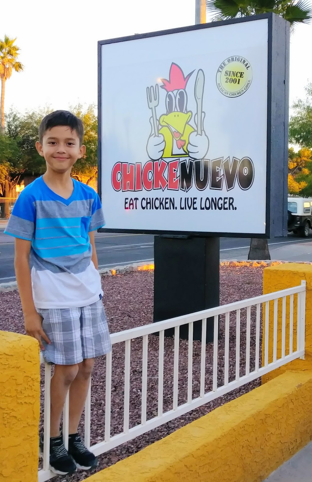 Chickenuevo | restaurant | 4820 S 6th Ave, Tucson, AZ 85714, USA | 5202945757 OR +1 520-294-5757