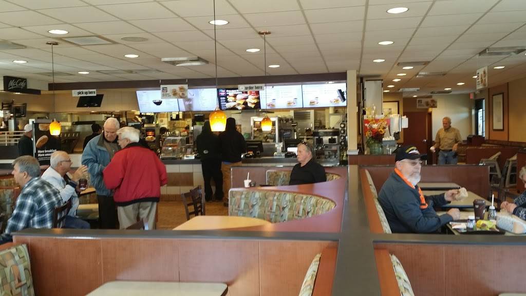 McDonalds | cafe | 135 N Main St, Crown Point, IN 46307, USA | 2196638266 OR +1 219-663-8266