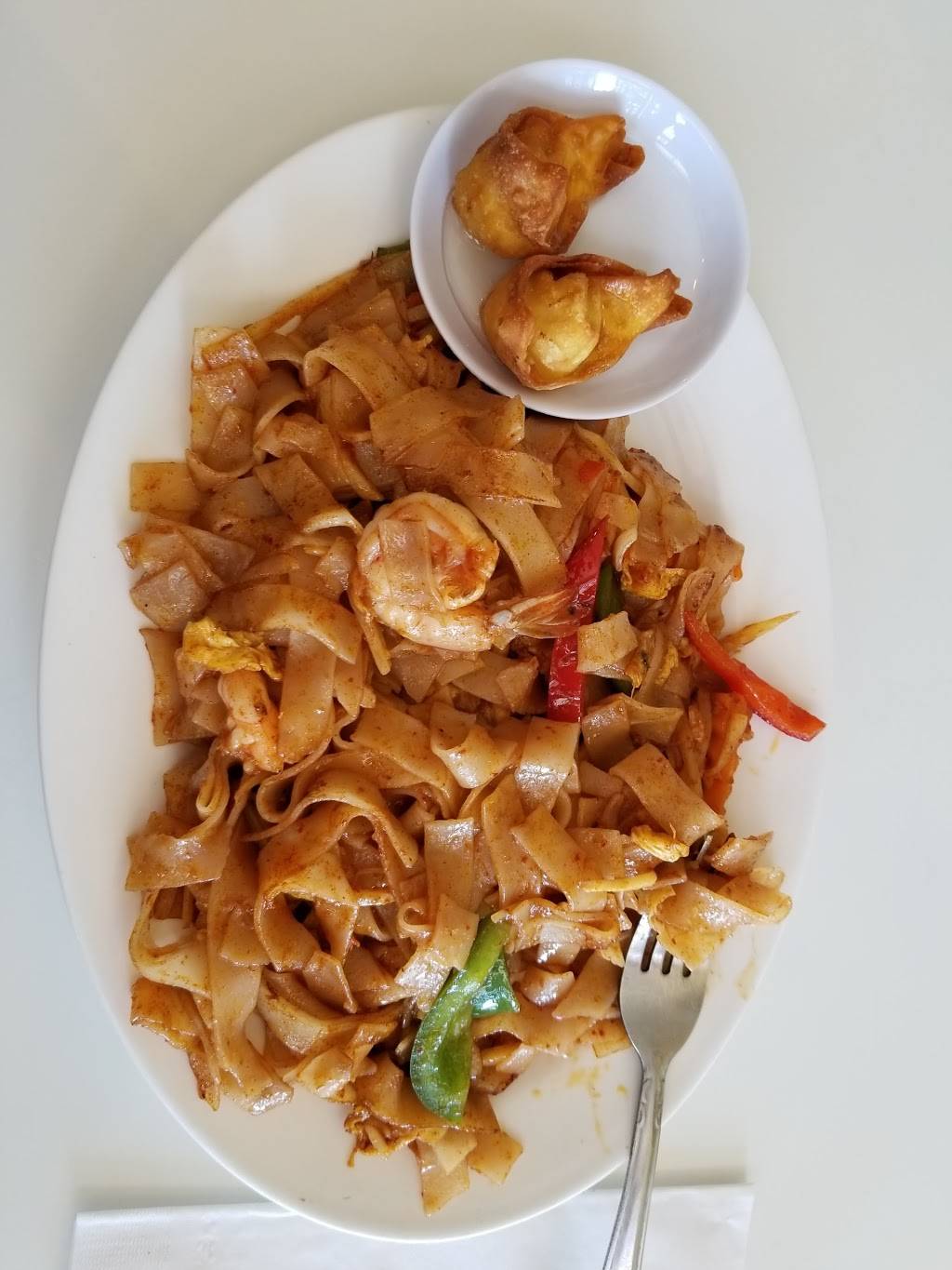 Bangkok Thai Cuisine | restaurant | 266 S Dupont Hwy, Dover, DE 19901, USA | 3027361606 OR +1 302-736-1606