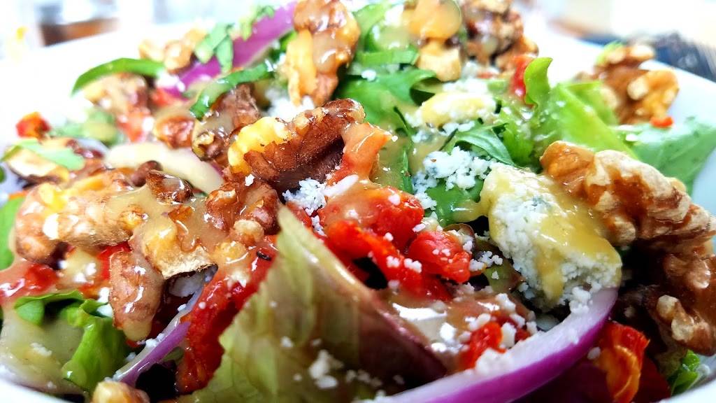 Mondos Italian Restaurant | restaurant | 915 Folly Rd, Charleston, SC 29412, USA | 8437958400 OR +1 843-795-8400