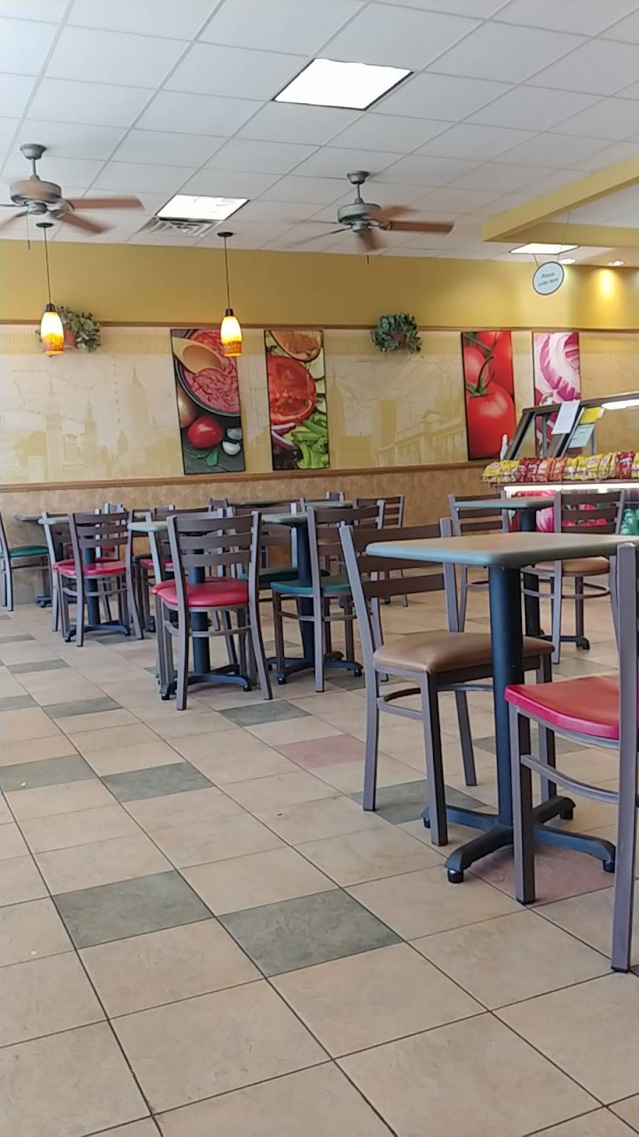 Subway | restaurant | 703 Eastwood Dr A, Mahomet, IL 61853, USA | 2175862728 OR +1 217-586-2728