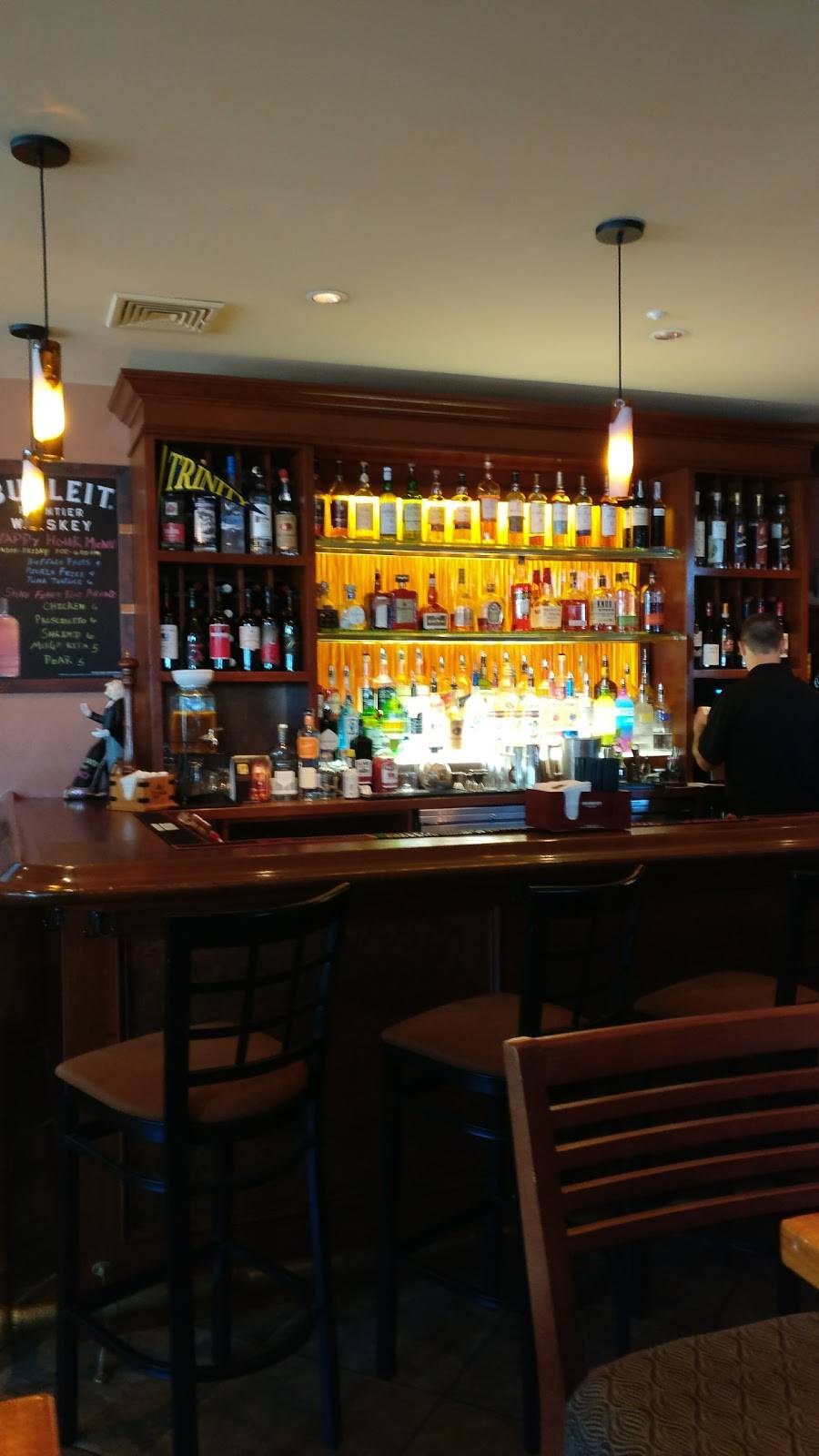 J Restaurant | Bar | restaurant | 297 Washington St, Hartford, CT 06106, USA | 8605277764 OR +1 860-527-7764