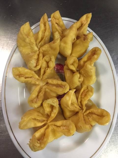 Chamling Kitchen & Bar | restaurant | 2249 Hikes Ln, Louisville, KY 40218, USA | 5024512500 OR +1 502-451-2500