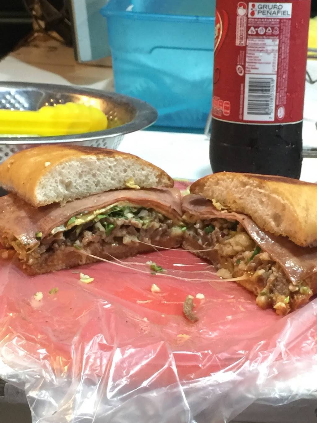 Tacos Culiacan | restaurant | Av Begonias LB, Jardin Dorado, 22200 Tijuana, B.C., Mexico | 016645038870 OR +52 664 503 8870