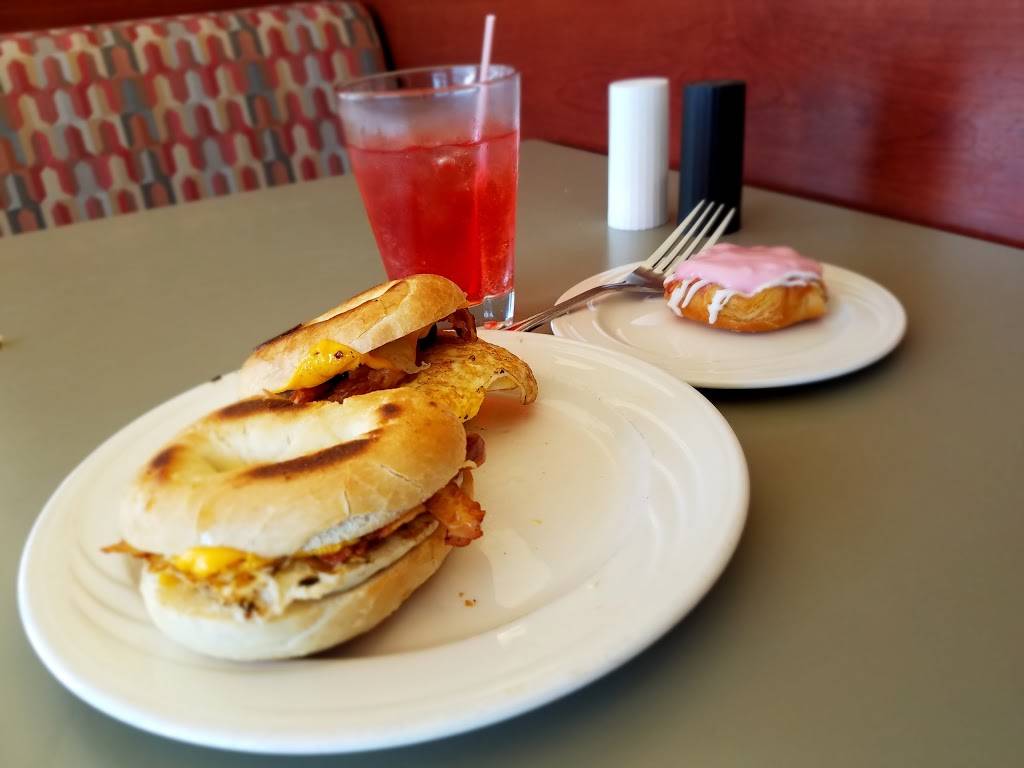 Panther Dining Hall | restaurant | 3113 Panther Pl, Melbourne, FL 32901, USA | 3216748040 OR +1 321-674-8040