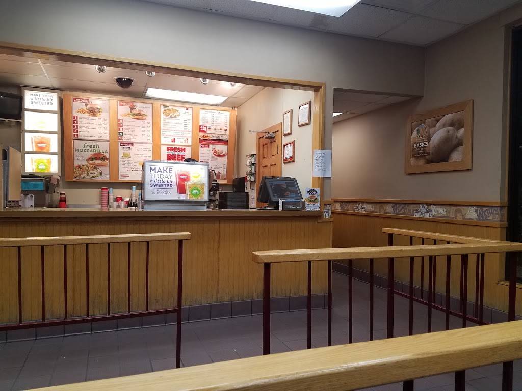 Wendys | restaurant | 844 Rancho Dr, Las Vegas, NV 89106, USA | 7026488853 OR +1 702-648-8853