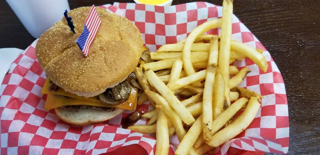 Beefcake Burgers | restaurant | 185 Morton Ave, Martinsville, IN 46151, USA | 7653418726 OR +1 765-341-8726
